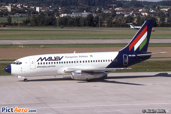 Boeing 737-2Q8 (Malév Hungarian Airlines)