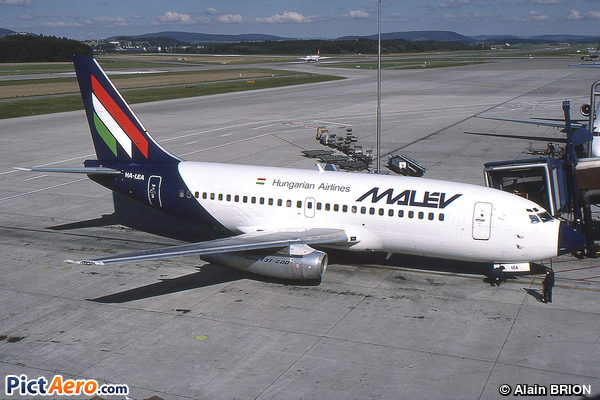 Boeing 737-2Q8 (Malév Hungarian Airlines)