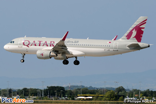 Airbus A320-214/WL  (Qatar Airways)