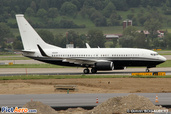 Boeing 737-7JR/BBJ (STARFLIGHT EXPRESS)