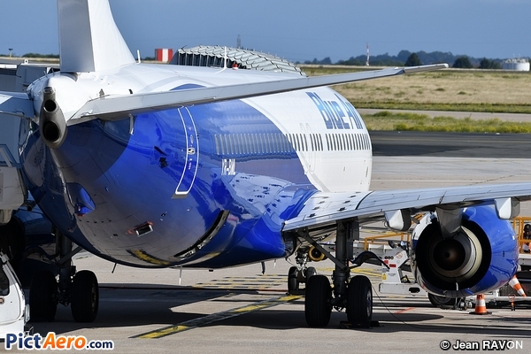 Boeing 737-82R (Blue Air)