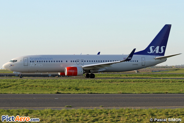 Boeing 737-86N/WL (Scandinavian Airlines (SAS))