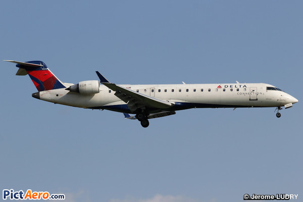 Canadair CL-600-2C10 Regional Jet CRJ-700 (Comair)
