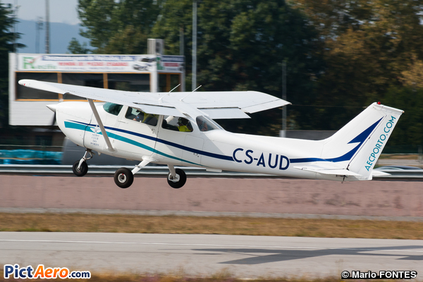 Cessna F172M Skyhawk (Aero Club do Porto)