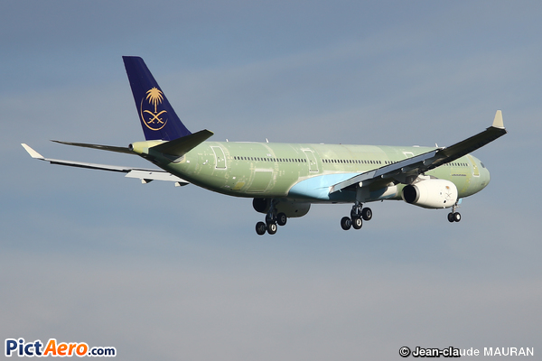 Airbus A330-303 (Saudi Arabian Airlines)