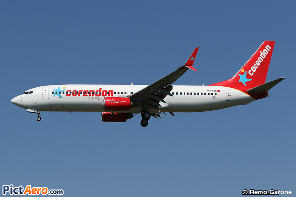 Boeing 737-81B (Corendon Airlines)