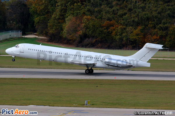 McDonnell Douglas MD-87 (Gryphon Air/Tunisair)