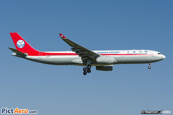 Airbus A330-343 (Sichuan Airlines)