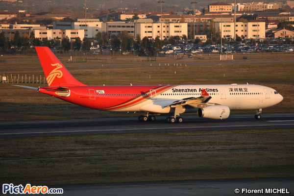Airbus A330-343 (Shenzhen Airlines)