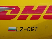 Boeing 737-4Y0F (LZ-CGT)