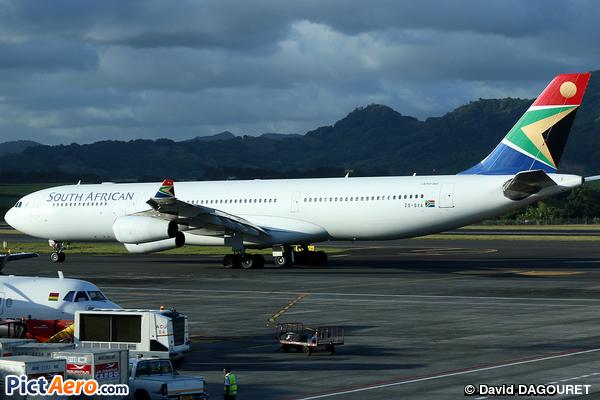 Airbus A340-313E (South African Airways)