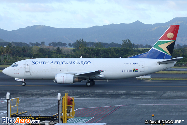Boeing 737-3Y0 (South African Airways)