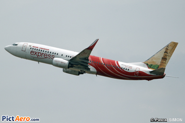 Boeing 737-8HJ/WL (Air India Express)