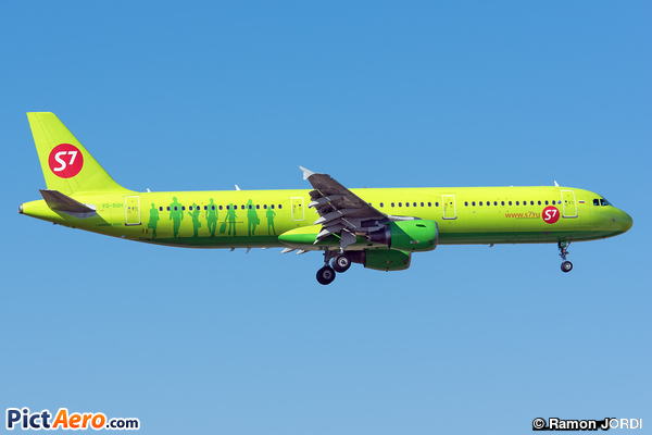 Airbus A321-211 (S7 - Siberia Airlines)