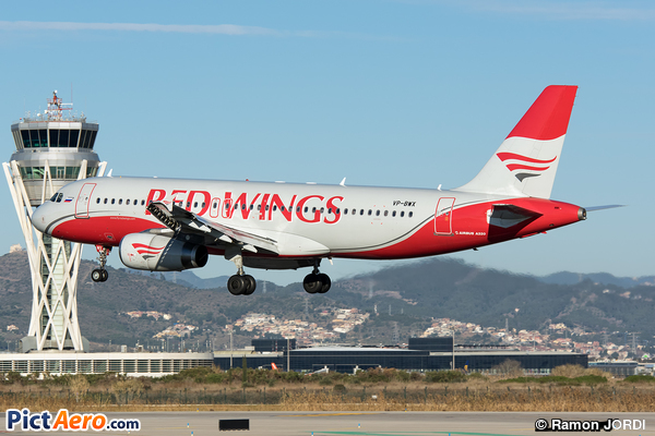 Airbus A320-232 (Red Wings)