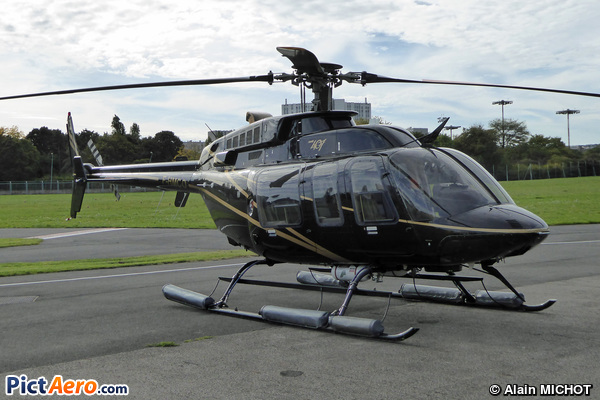 Bell 407 (Private / Privé)