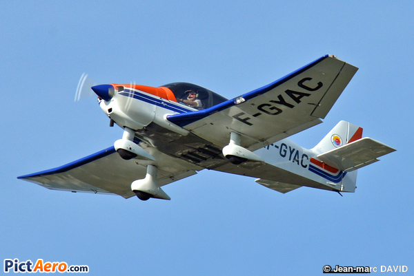 Robin DR-400-140B Major (Aéro Club Belle Ile en Mer)