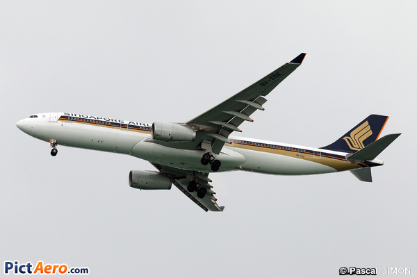 Airbus A330-343E (Singapore Airlines)