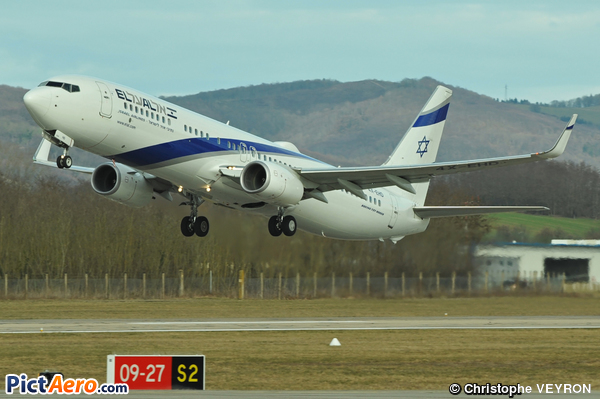 Boeing 737-958/ER (El Al Israel Airlines)