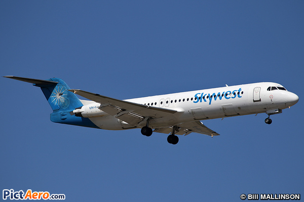 Fokker 100 (F-28-0100) (SkyWest Airlines)