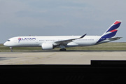 Airbus A350-941 (PR-XTE)