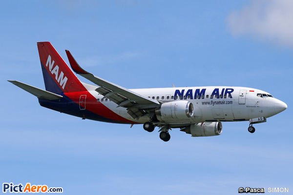 Boeing 737-524/WL (NAM Air)