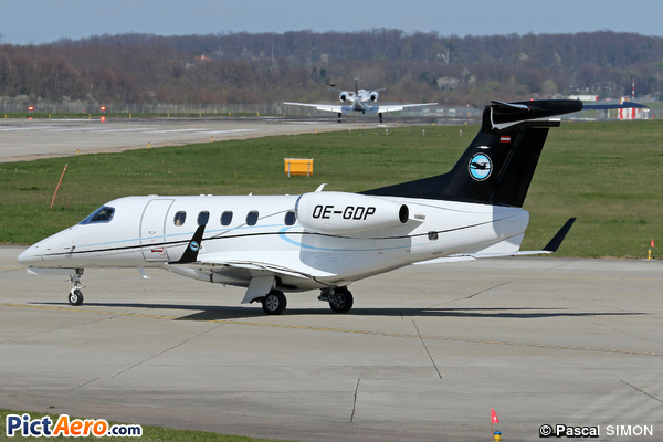 Embraer 505 Phenom 300 (Speedwings Executive Jet)