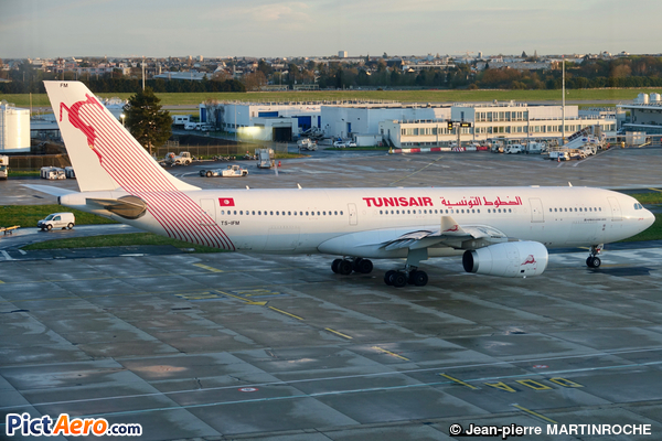 Airbus A330-243 (Tunisair)