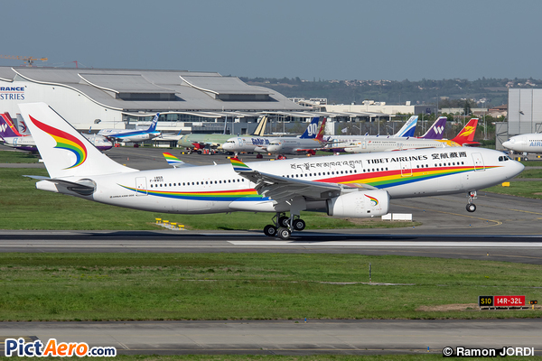 Airbus A330-243 (Tibet Airlines)