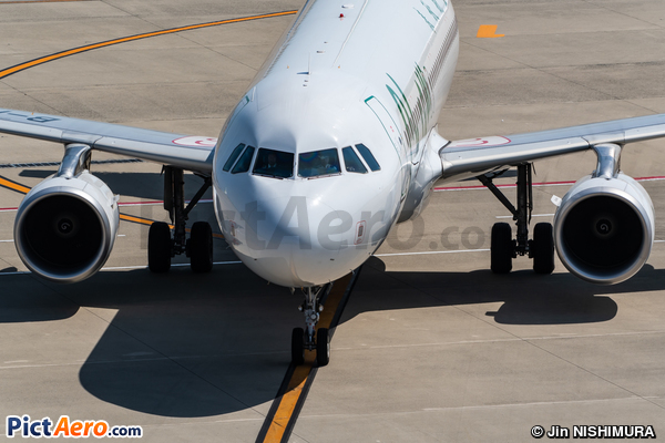 Airbus A320-214/SL (Spring Airlines)