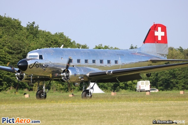 Douglas DC-3 C (Private / Privé)