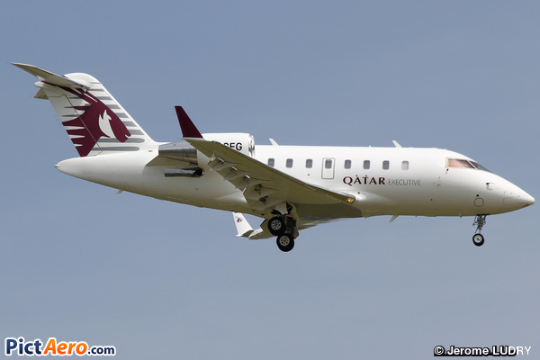 Canadair CL-600-2B16 Challenger 605 (Qatar Executive)