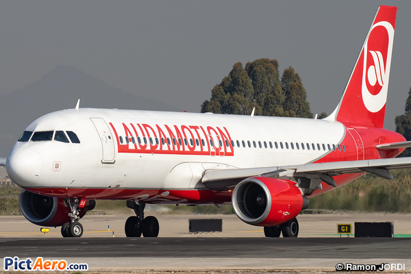 Airbus A321-214 (LaudaMotion)