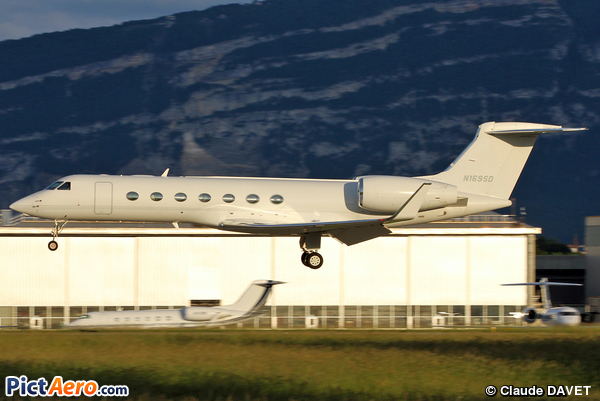 Gulfstream Aerospace G-550 (G-V-SP) (Bank of Utah)