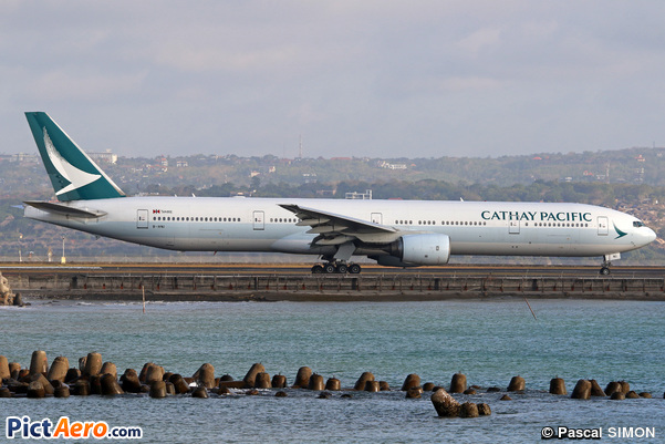 Boeing 777-367 (Cathay Pacific)