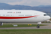 Boeing 777-3SB/ER (N509BJ)