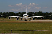 Airbus A340-642 (HZ-SKY)