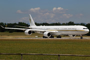 Airbus A340-642 (HZ-SKY)