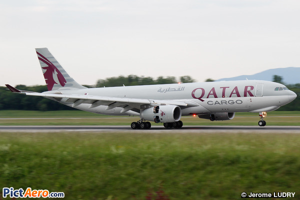 Airbus A330-243F (Qatar Airways Cargo)