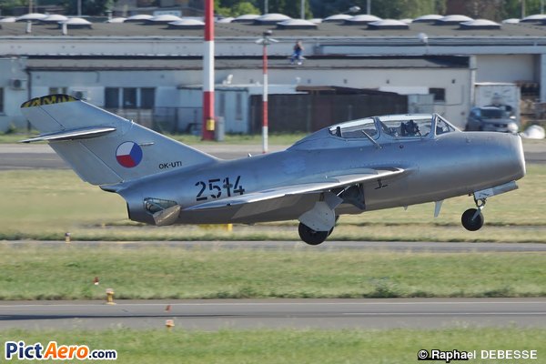 Mikoyan-Gurevich MiG-15UTI (Czech Flying Legends)