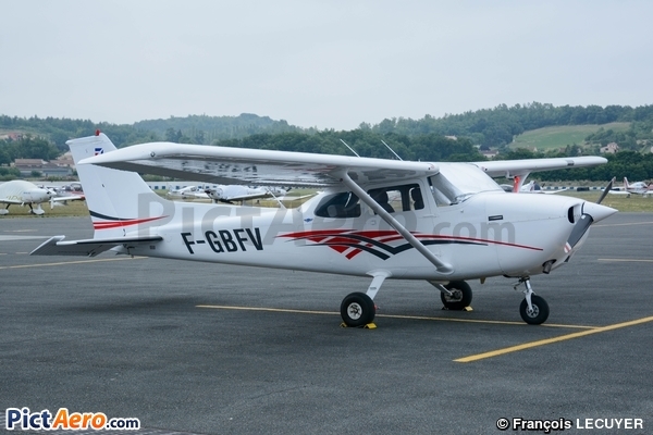 Cessna 172N Skyhawk (Private / Privé)
