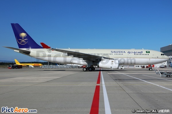 Airbus A330-243 (Saudi Arabian Airlines)