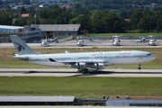 Airbus A340-211 (A7-HHK)