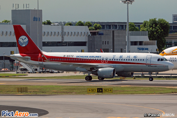 Airbus A320-214/WL (Sichuan Airlines)