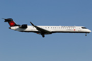 Canadair CL-600-2D15 Regional Jet CRJ-705ER (C-GDJZ)