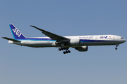 Boeing 777-381/ER (JA784A)