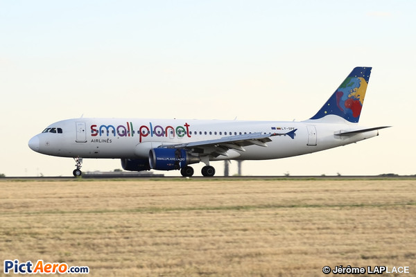 Airbus A320-214 (Small Planet Airlines)