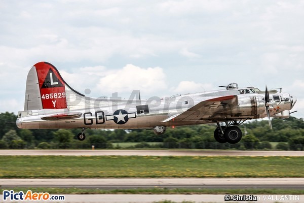 B-17G-110-VE (Yankee Air Force)