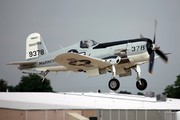 Vought F4U-7 Corsair (N965CV)