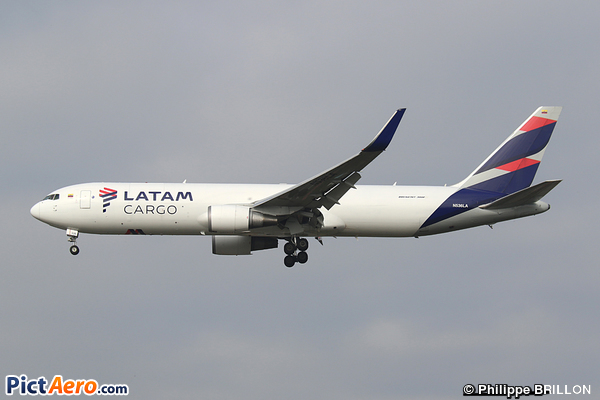 Boeing 767-316F/ER (LATAM Cargo)